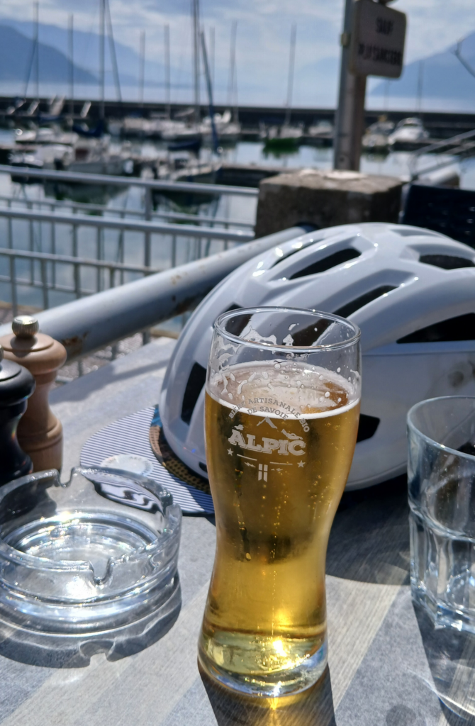 bière lac du bourget casque vélo