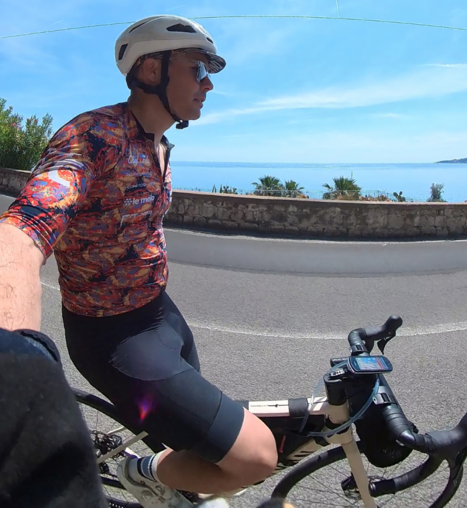 cycliste vue mer