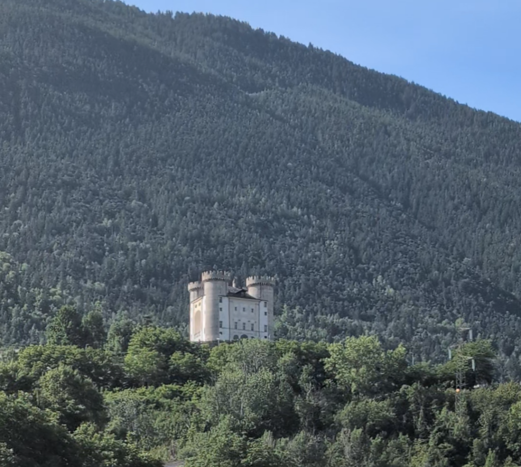 chateau d’Aymavilles